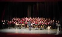 Η χορωδία του Μουσικού Σχολείου Γιαννιτσών με την ορχήστρα-χορωδία κοσμικής ελληνικής μουσικής